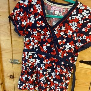Koi scrub top